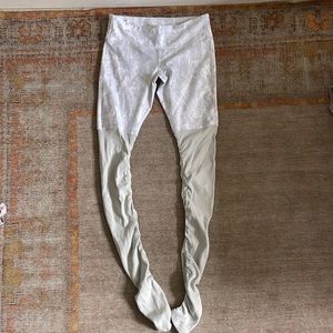 Alo Goddess Legging